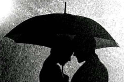 孕妇梦见下雨打黑色伞是什么意思
